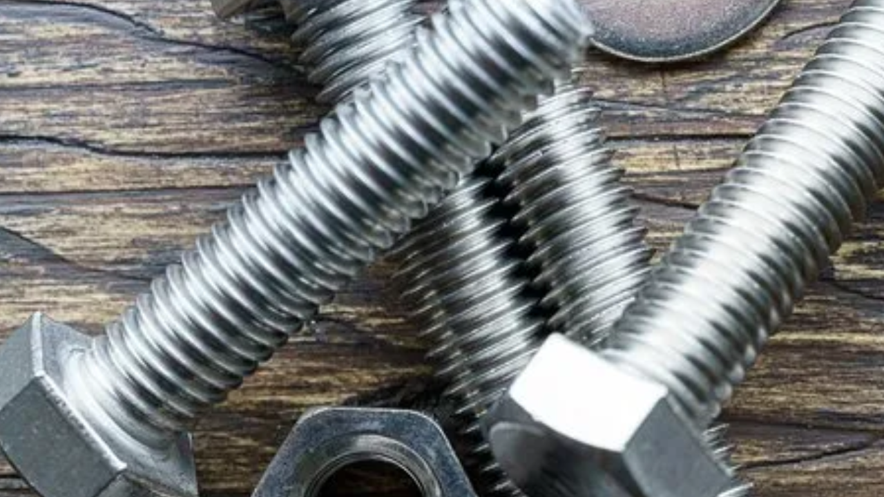 How Do Environmental Factors Have An Effect On The Overall Performance Of Stainless Steel Bolts?